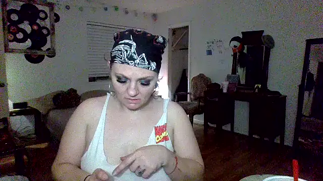Snapshot of sophiarica chatting on 05-08-26, 05:02 sophiarica online show from 05-08-26, 05:02