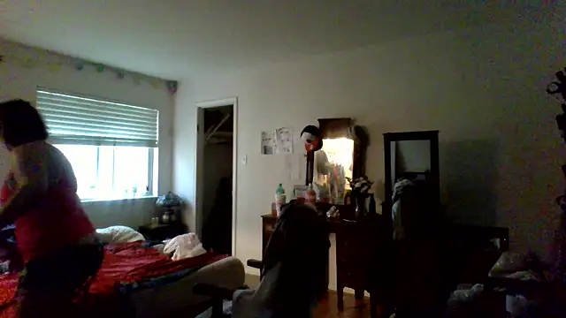 Snapshot of sophiarica chatting on 05-20-26, 12:28 sophiarica online show from 05-20-26, 12:28