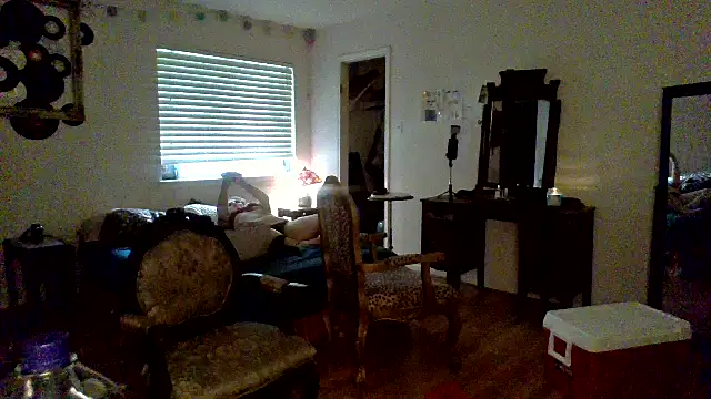 Snapshot of sophiarica chatting on 06-12-26, 10:52 sophiarica online show from 06-12-26, 10:52