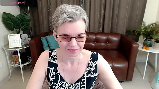 Snapshot of Cutie_Erikaa1 chatting on 12-31-24, 03:42 Cutie Erikaa1 online show from 12-31-24, 03:42