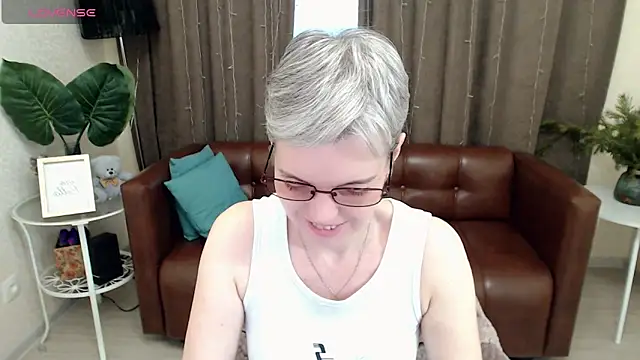 Snapshot of Cutie_Erikaa1 chatting on 01-09-25, 08:24 Cutie Erikaa1 online show from 01-09-25, 08:24