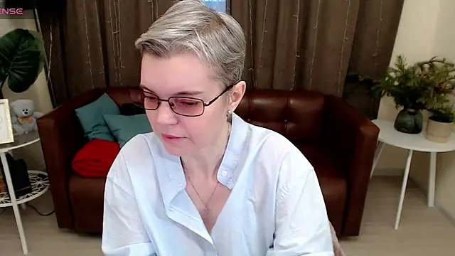 Snapshot of Cutie_Erikaa1 chatting on 01-11-25, 05:31 Cutie Erikaa1 online show from 01-11-25, 05:31