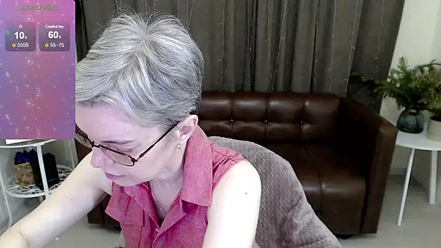 Snapshot of Cutie_Erikaa1 chatting on 01-15-25, 02:38 Cutie Erikaa1 online show from 01-15-25, 02:38
