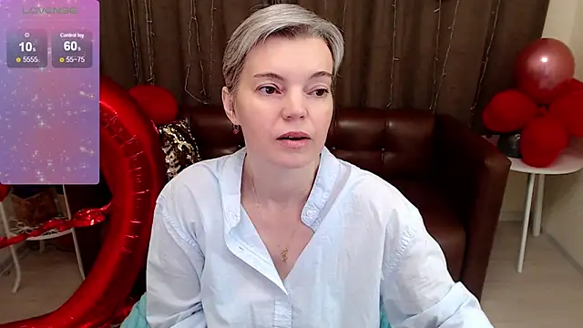 Snapshot of Cutie_Erikaa1 chatting on 02-14-25, 02:28 Cutie Erikaa1 online show from 02-14-25, 02:28
