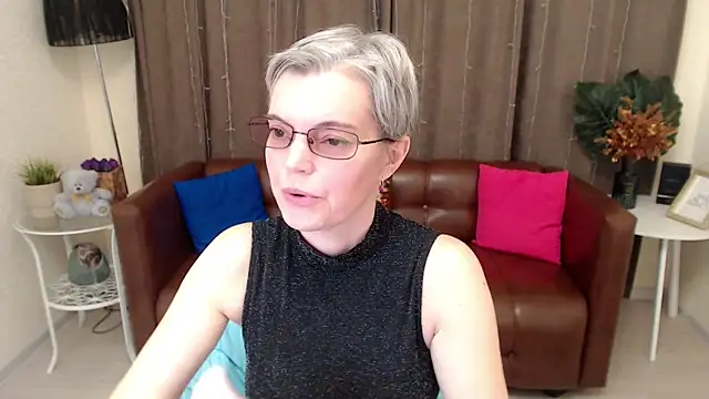 Snapshot of Cutie_Erikaa1 chatting on 02-26-25, 02:48 Cutie Erikaa1 online show from 02-26-25, 02:48