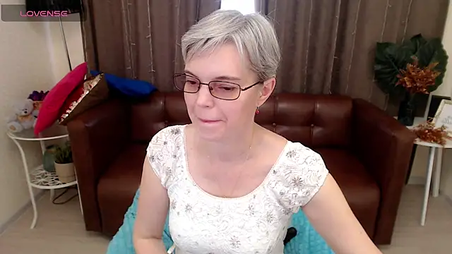 Snapshot of Cutie_Erikaa1 chatting on 03-02-25, 08:27 Cutie Erikaa1 online show from 03-02-25, 08:27