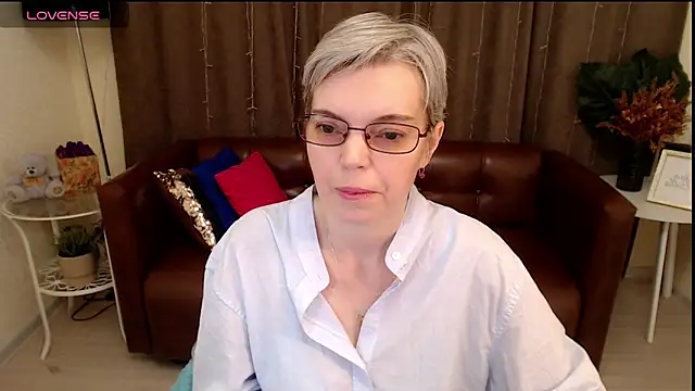 Snapshot of Cutie_Erikaa1 chatting on 03-06-25, 02:30 Cutie Erikaa1 online show from 03-06-25, 02:30