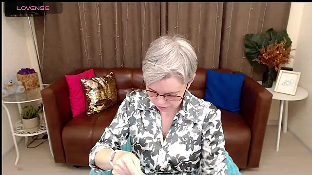Snapshot of Cutie_Erikaa1 chatting on 03-09-25, 02:29 Cutie Erikaa1 online show from 03-09-25, 02:29