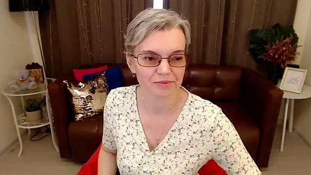 Snapshot of Cutie_Erikaa1 chatting on 03-14-25, 05:27 Cutie Erikaa1 online show from 03-14-25, 05:27