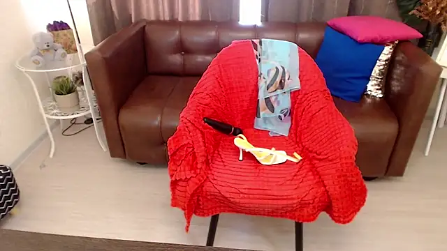 Snapshot of Cutie_Erikaa1 chatting on 03-16-25, 05:36 Cutie Erikaa1 online show from 03-16-25, 05:36