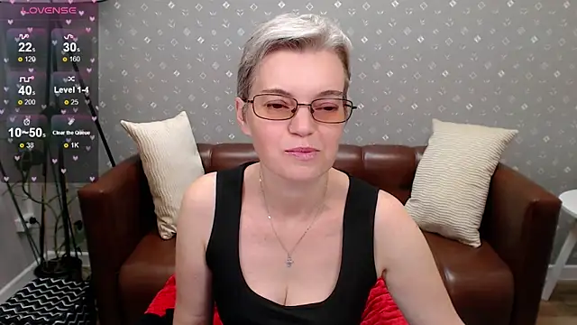 Snapshot of Cutie_Erikaa1 chatting on 10-10-25, 03:05 Cutie Erikaa1 online show from 10-10-25, 03:05