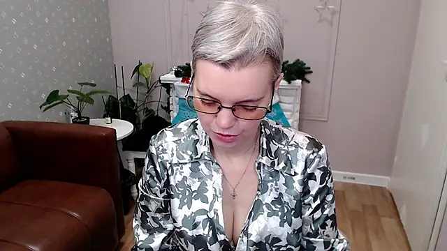 Snapshot of Cutie_Erikaa1 chatting on 01-18-26, 02:26 Cutie Erikaa1 online show from 01-18-26, 02:26