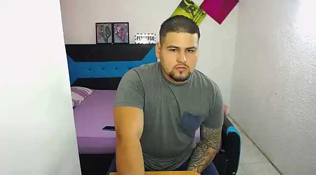 pitbullveryhot online show from 03-11-25, 11:26