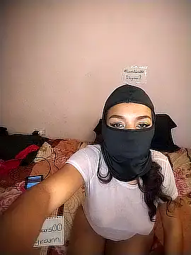 Snapshot of Yessicafoxy chatting on 03-20-26, 04:56 Yessicafoxy online show from 03-20-26, 04:56