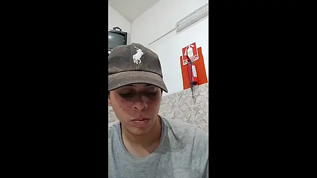 Snapshot of luisfer_306 chatting on 01-14-25, 06:07 luisfer 306 online show from 01-14-25, 06:07