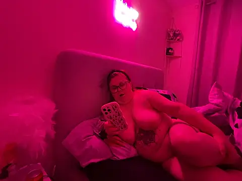 Tallulah-mae-xoxox online show from 01-11-25, 03:13