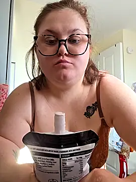 Tallulah-mae-xoxox online show from 04-19-26, 08:02