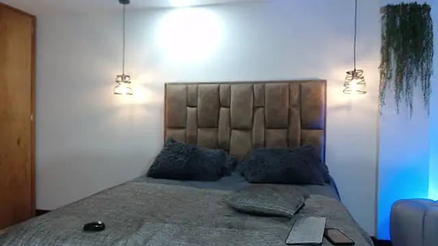 Snapshot of aleejhandraa chatting on 02-28-26, 10:11 aleejhandraa online show from 02-28-26, 10:11