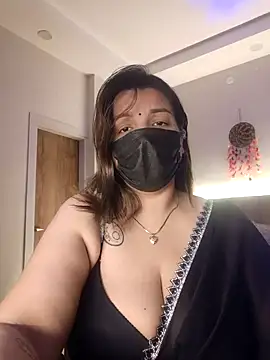 Snapshot of Archi-07 chatting on 11-06-25, 01:01 Archi-07 online show from 11-06-25, 01:01