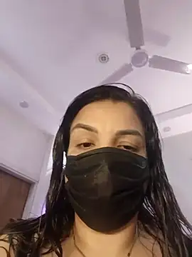 Snapshot of Archi-07 chatting on 12-14-25, 08:02 Archi-07 online show from 12-14-25, 08:02