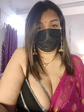 Snapshot of Archi-07 chatting on 12-15-25, 04:00 Archi-07 online show from 12-15-25, 04:00