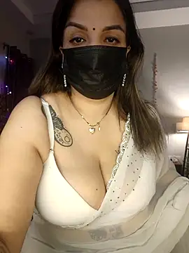 Snapshot of Archi-07 chatting on 12-22-25, 04:59 Archi-07 online show from 12-22-25, 04:59