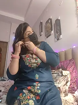 Snapshot of Archi-07 chatting on 01-06-26, 05:55 Archi-07 online show from 01-06-26, 05:55