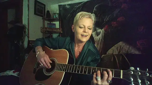 Snapshot of jadegilf1 chatting on 04-06-26, 06:42 jadegilf1 online show from 04-06-26, 06:42