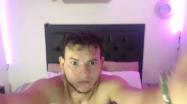 Snapshot of Latin_Boy24 chatting on 03-14-25, 06:29 Latin Boy24 online show from 03-14-25, 06:29