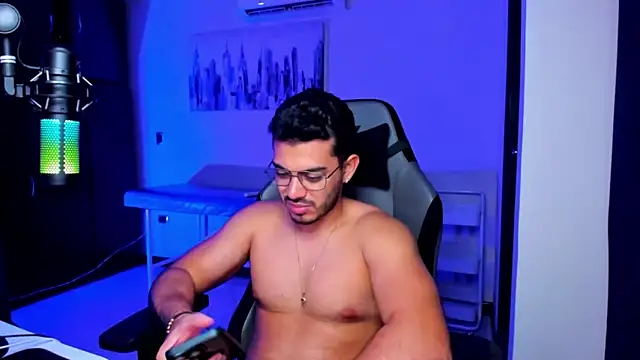 BrunoD31 online show from 10-18-25, 04:37