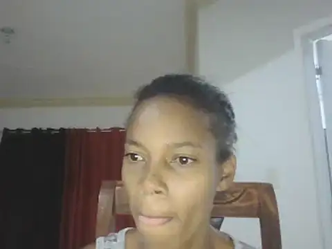 Snapshot of adele-33 chatting on 02-09-25, 03:43 adele-33 online show from 02-09-25, 03:43