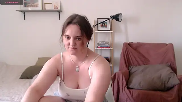 Lella Ryann  online show from 07-18-26, 09:46