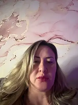 Snapshot of LanaShockk chatting on 02-12-26, 04:13 LanaShockk online show from 02-12-26, 04:13