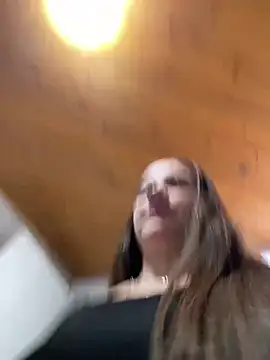 Snapshot of imlindapink chatting on 02-28-25, 03:59 imlindapink online show from 02-28-25, 03:59