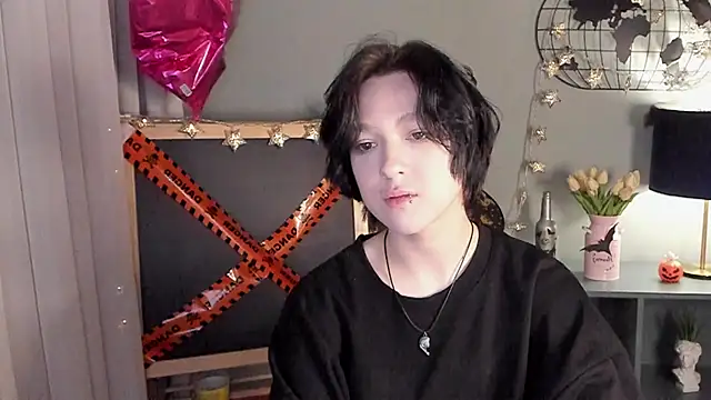 fiamoory online show from 10-28-25, 08:29