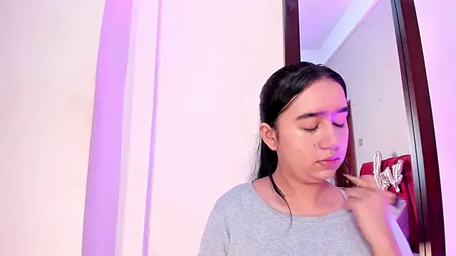 LaraGoldd online show from 02-14-26, 12:51