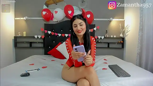 Snapshot of zamanthapalmer1 chatting on 02-14-25, 04:20 zamanthapalmer1 online show from 02-14-25, 04:20