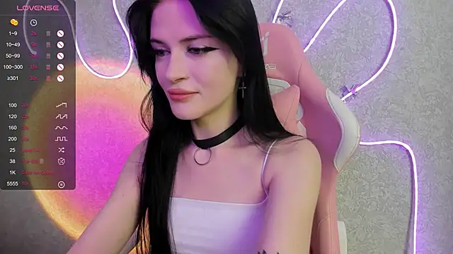 Molly Crystall online show from 07-17-26, 04:19