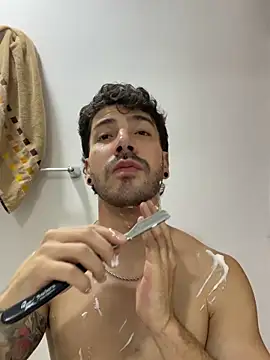 Snapshot of Guyinthemountain chatting on 03-28-26, 05:34 Guyinthemountain online show from 03-28-26, 05:34