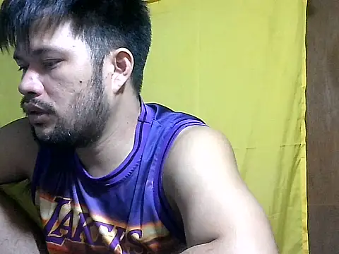 Snapshot of HairyHottestpinoyHandsome chatting on 06-24-26, 05:45 HairyHottestpinoyHandsome online show from 06-24-26, 05:45
