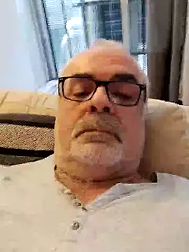 Snapshot of Satiro_Sevilla chatting on 03-10-25, 06:01 Satiro Sevilla online show from 03-10-25, 06:01