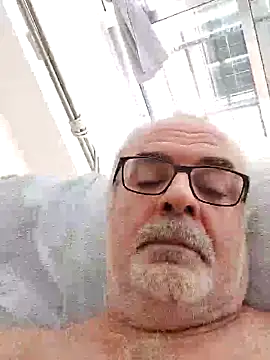 Snapshot of Satiro_Sevilla chatting on 09-09-25, 01:21 Satiro Sevilla online show from 09-09-25, 01:21