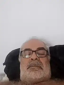 Snapshot of Satiro_Sevilla chatting on 09-14-25, 01:16 Satiro Sevilla online show from 09-14-25, 01:16