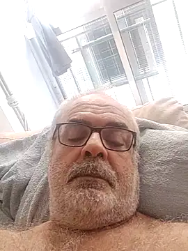 Snapshot of Satiro_Sevilla chatting on 09-14-25, 05:12 Satiro Sevilla online show from 09-14-25, 05:12