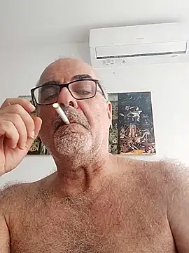 Snapshot of Satiro_Sevilla chatting on 09-18-25, 03:14 Satiro Sevilla online show from 09-18-25, 03:14