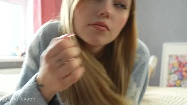 norakisses online show from 03-06-25, 09:58