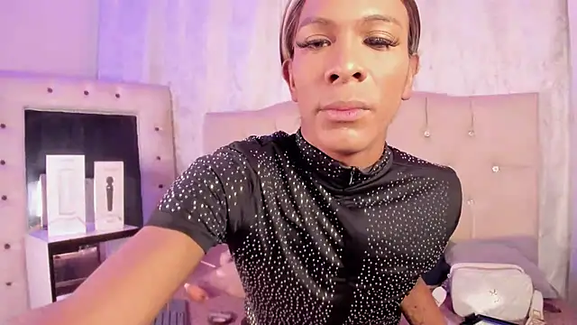 Strella ferrera online show from 01-18-26, 01:31