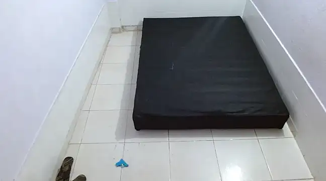 Snapshot of latino_hotxxx chatting on 01-20-25, 06:53 latino hotxxx online show from 01-20-25, 06:53