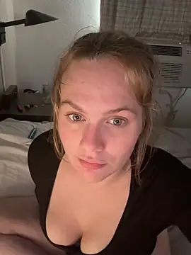 Snapshot of OverlookedHonesty9 chatting on 03-31-26, 01:22 OverlookedHonesty9 online show from 03-31-26, 01:22