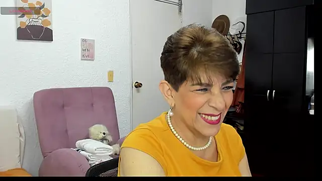 Angelina Stone 65 online show from 11-13-25, 10:30